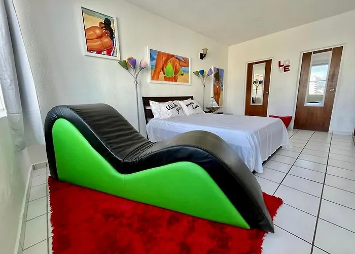 Condado Beachfront Tantra Apartment