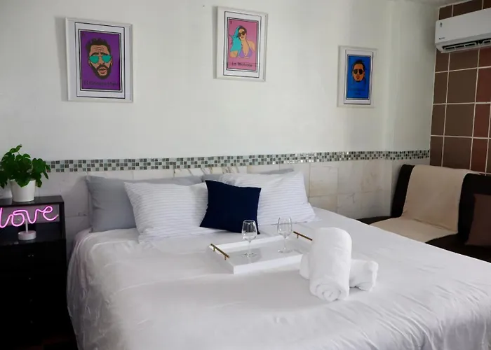 Isla Verde Modern Apartment With Pool