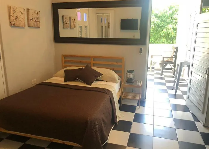 Casa Luna Guest House