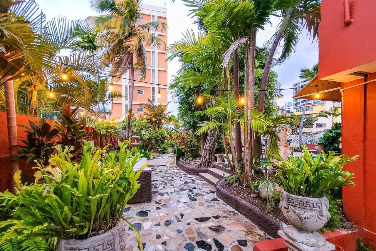 Luxurious With Pool - Walk To Beach!