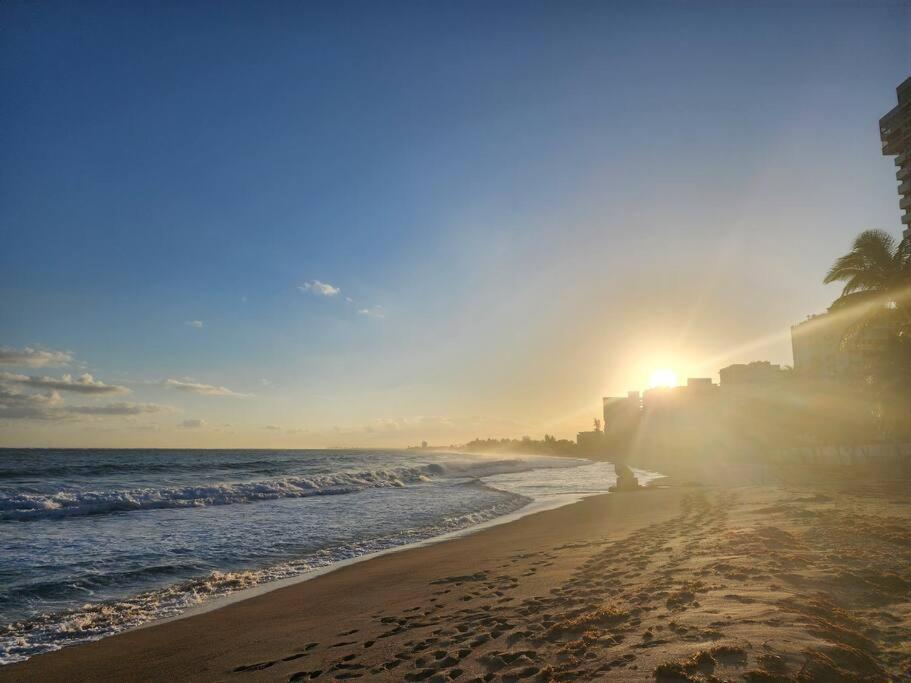 Majestic 2-bedroom Beachside *
