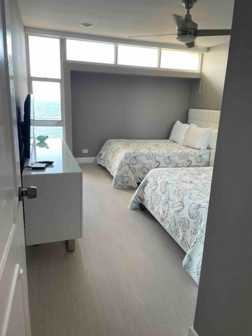 Vamos Pa La Playa! Ocean Front/high Floor Apartment San Juan