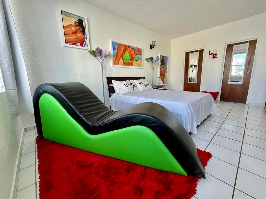Condado Beachfront Tantra *