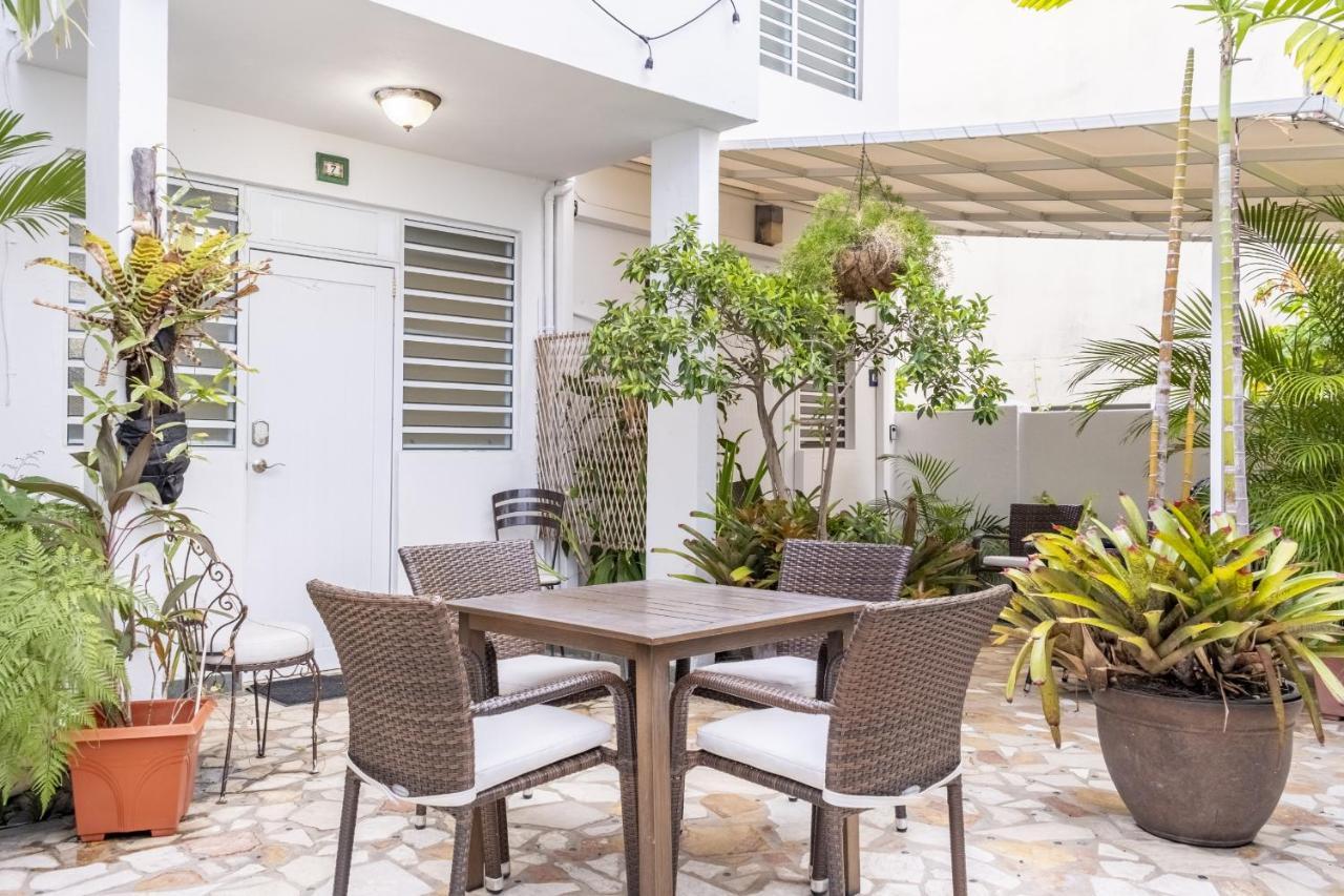 Apartment Prime Location At Condado 4br 3 Ba - 1 & 4 San Juan