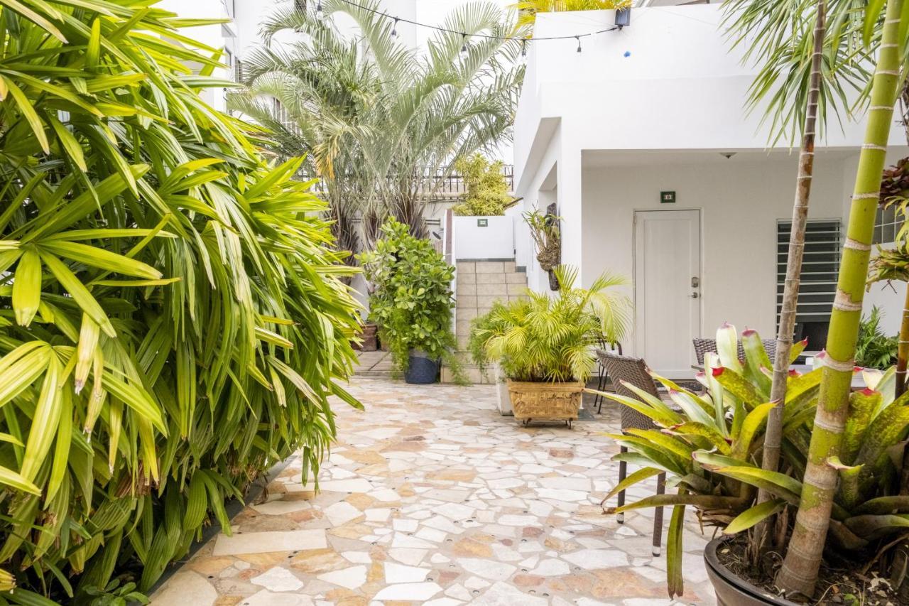 Apartment Prime Location At Condado 4br 3 Ba - 1 & 4
