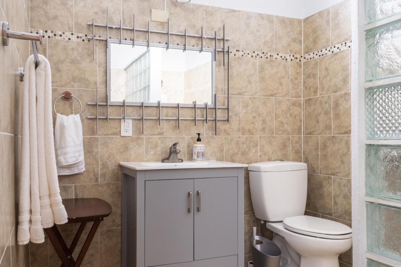 Prime Location At Condado 4br 3 Ba - 1 & 4 Apartment San Juan