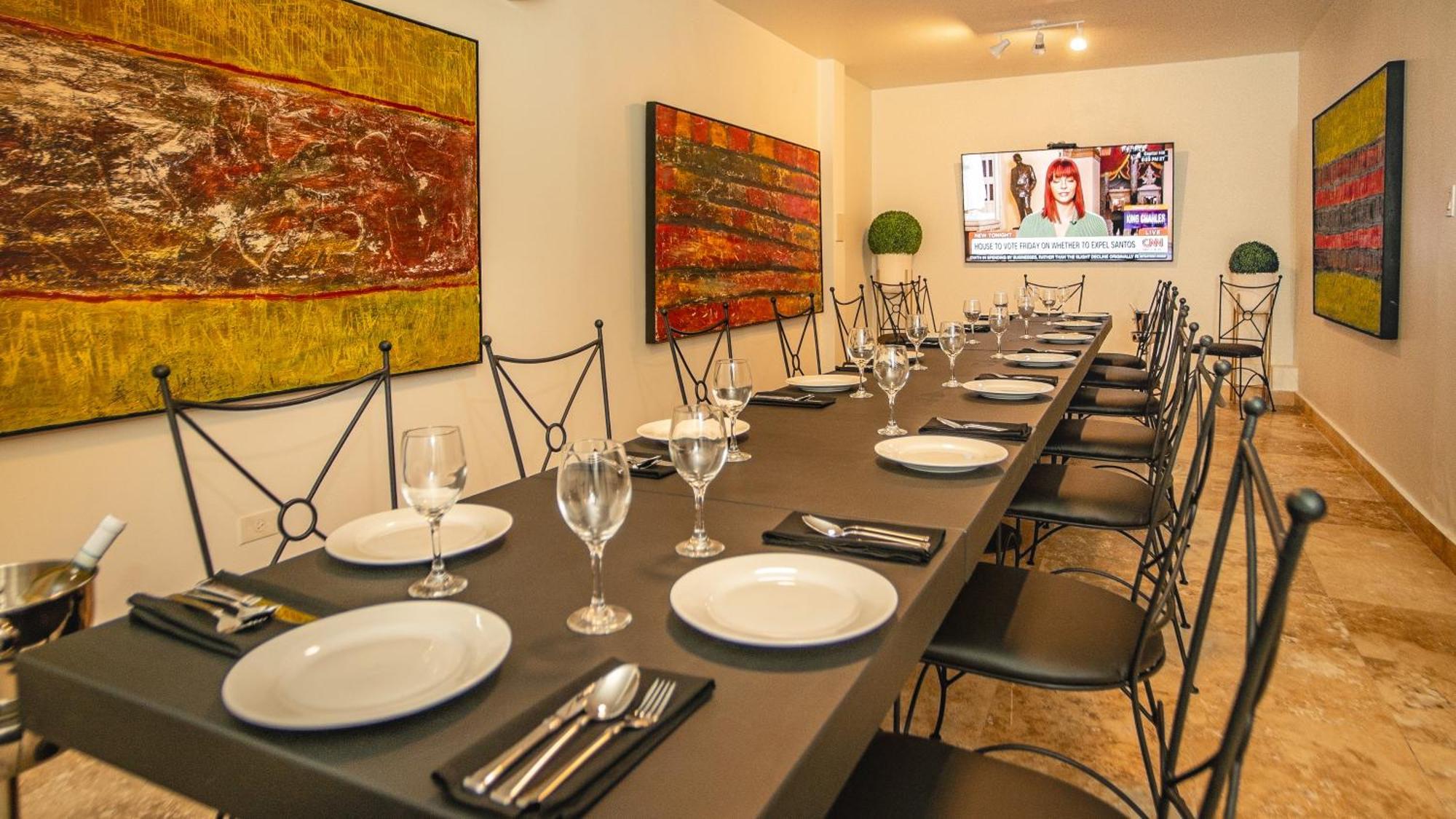 Casa Condado Residences & Apartment *