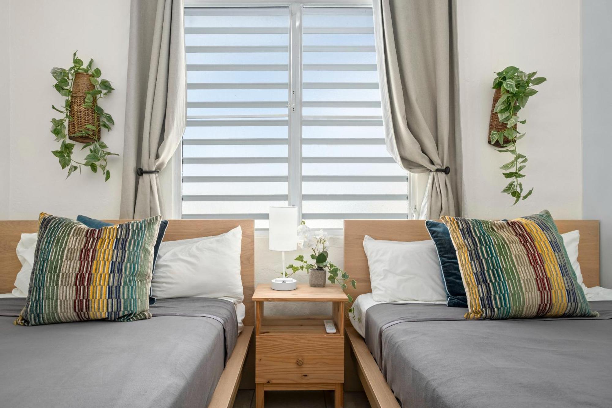 Prime Location At Condado 2br 1 Ba - 3 *