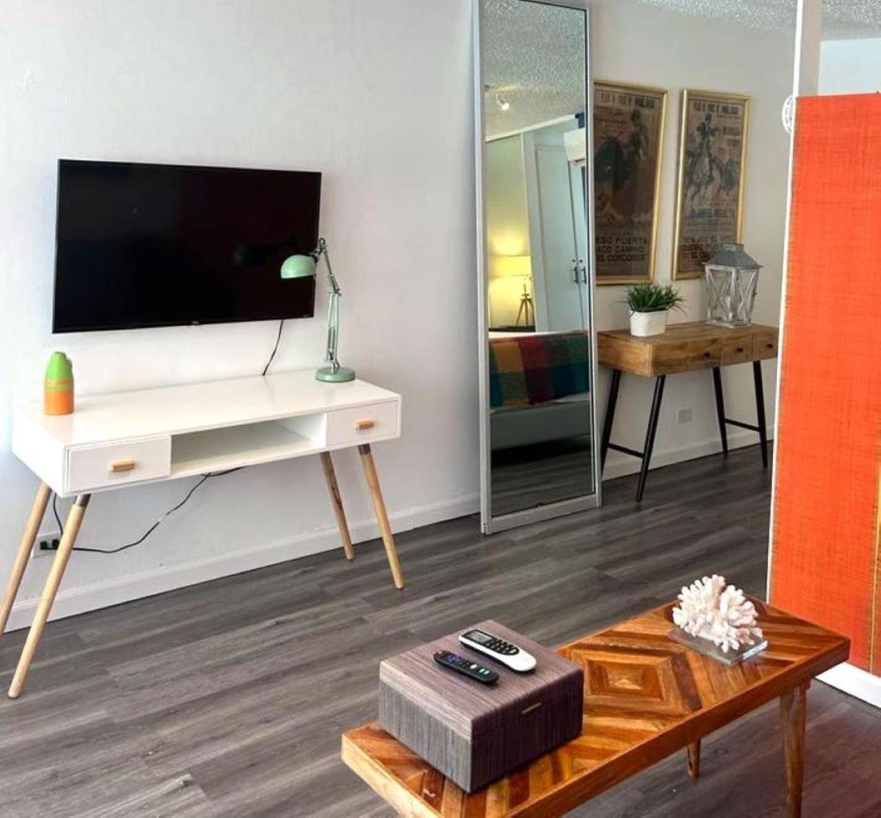 Kasa Galicia Beachfront Pool Access Apartment *