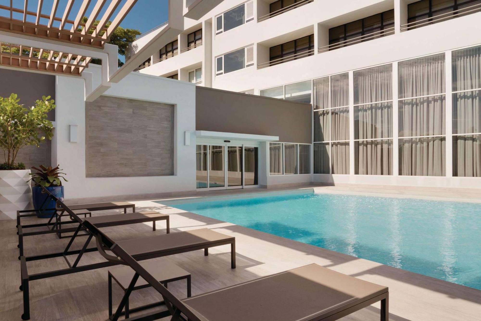 Hotel Tryp By Wyndham Isla San Juan