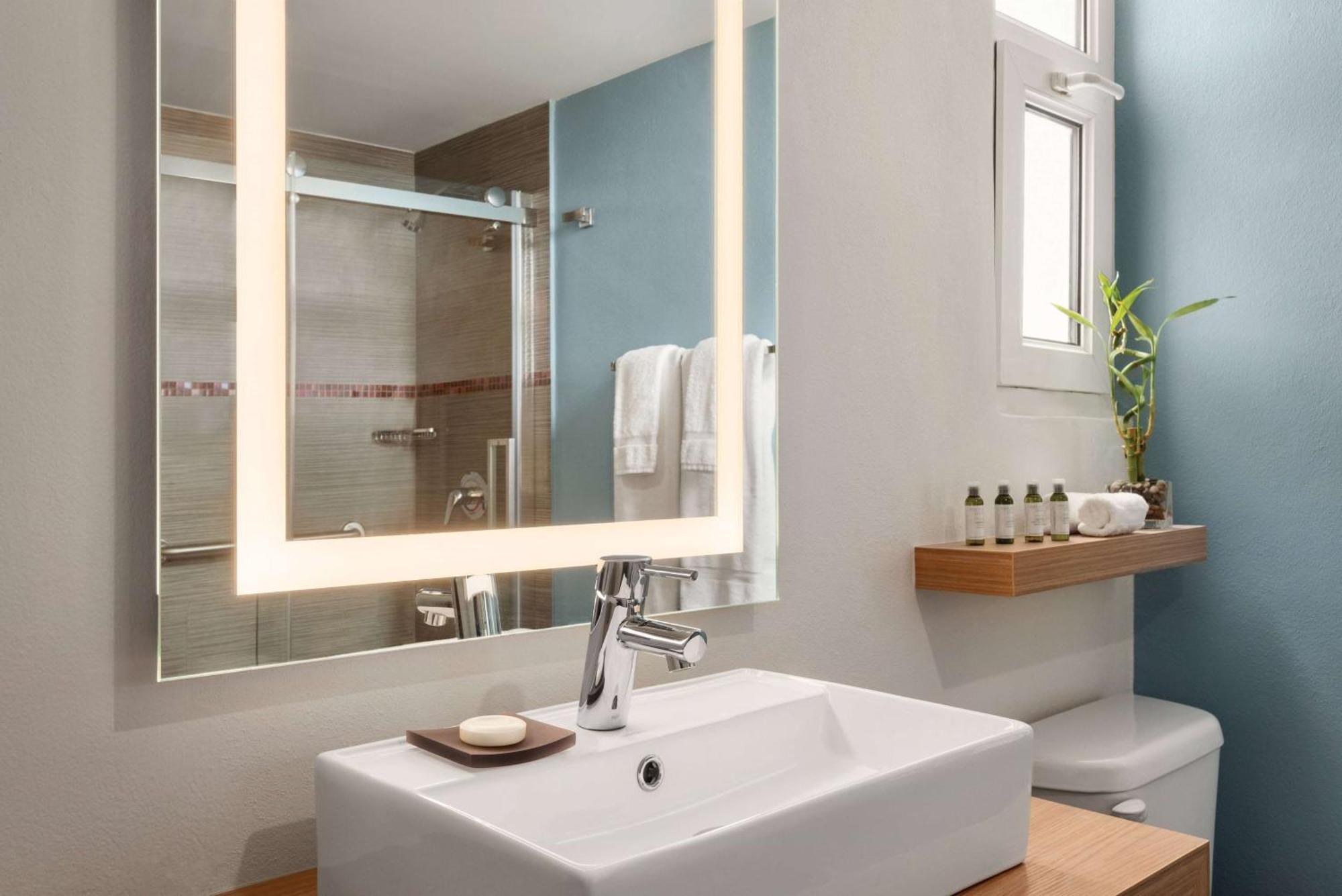 Tryp By Wyndham Isla Hotel 3*