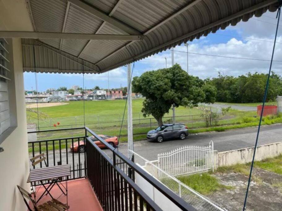 Sunny Breeze 2 Bed Airport And Beaches Are Close Apartment *