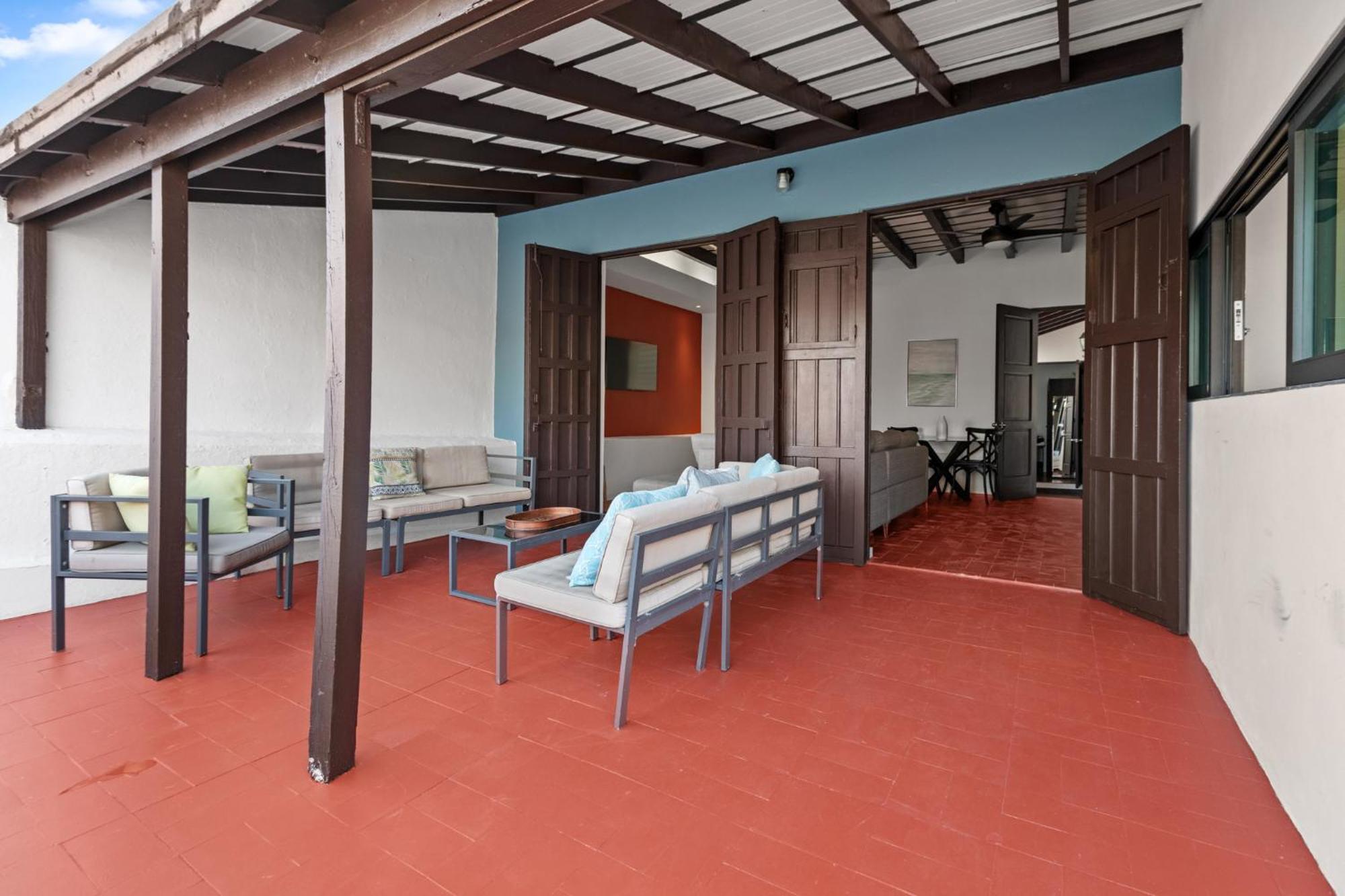 Terrace At Old *