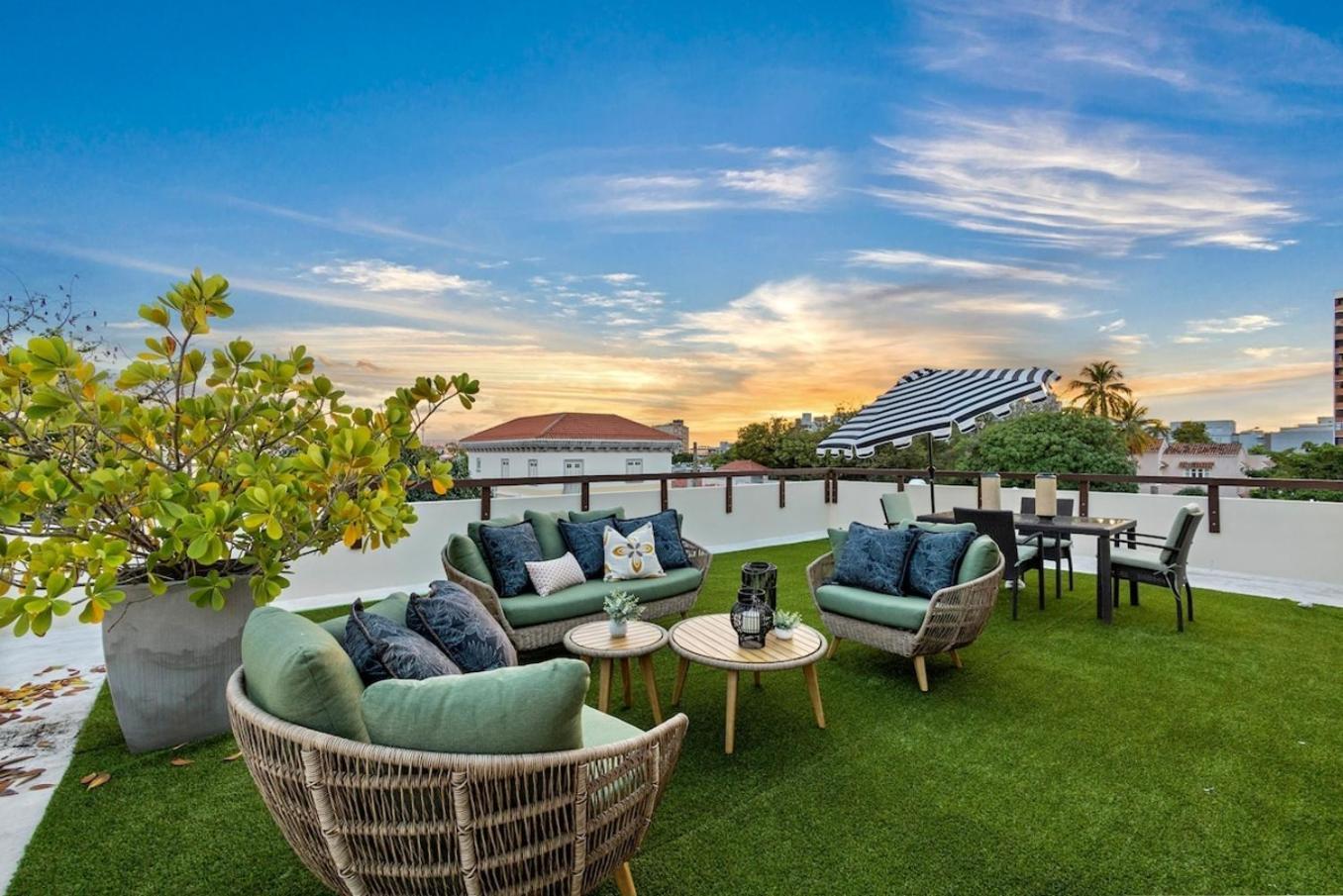 Hidden Gem In Miramar- Power Generator- Parking Apartment