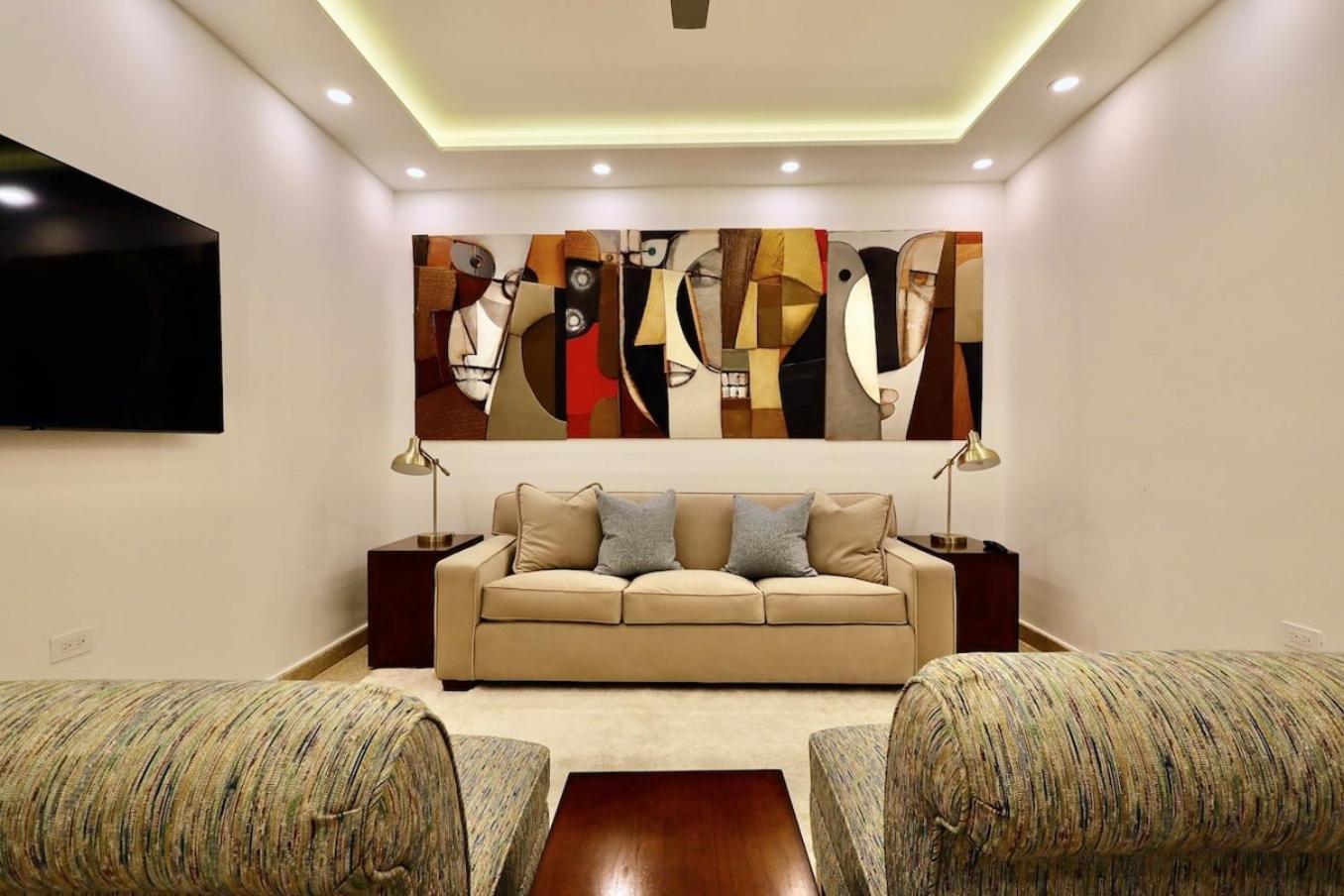 Hidden Gem In Miramar- Power Generator- Parking Apartment