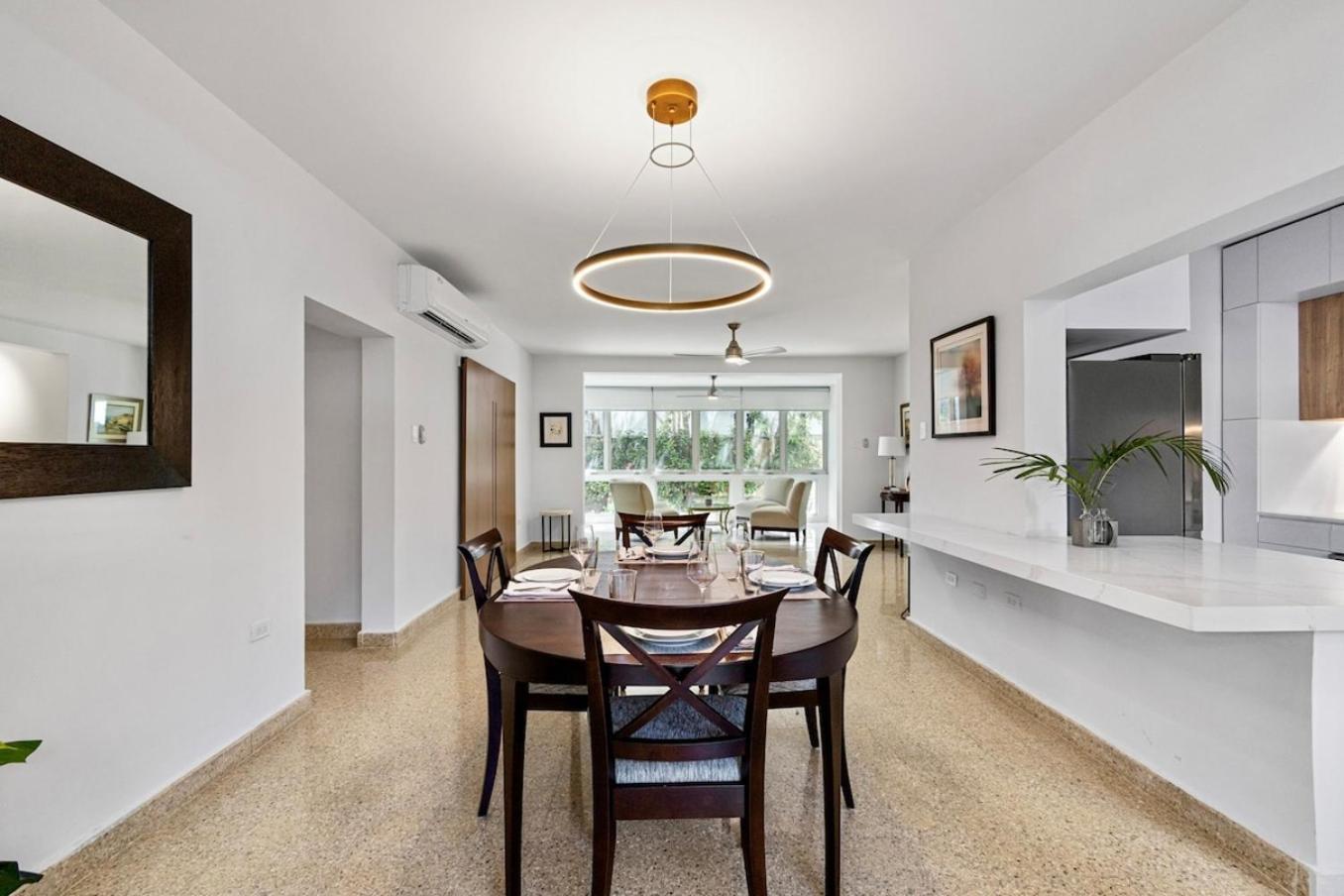 Apartment Hidden Gem In Miramar- Power Generator- Parking *