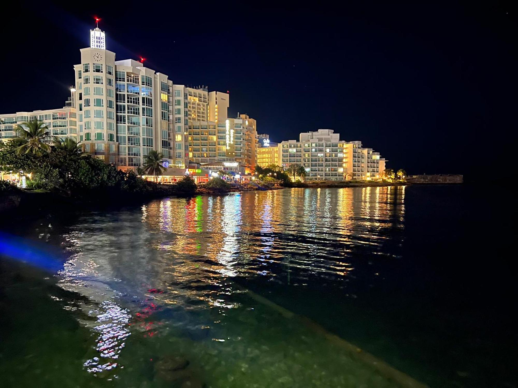 Condado Beachfront Tantra * San Juan