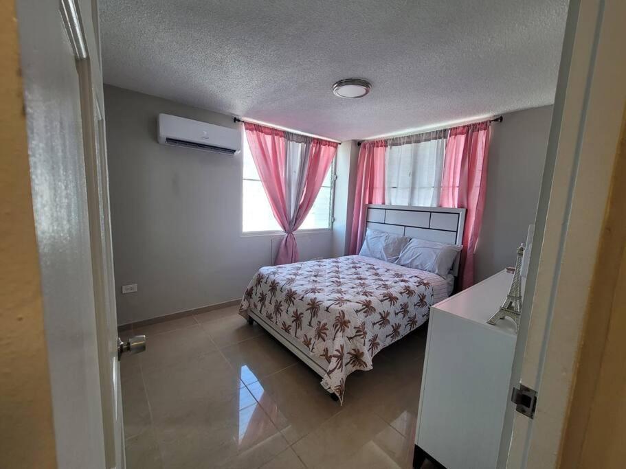 Apartment In San Juan, Coliseo