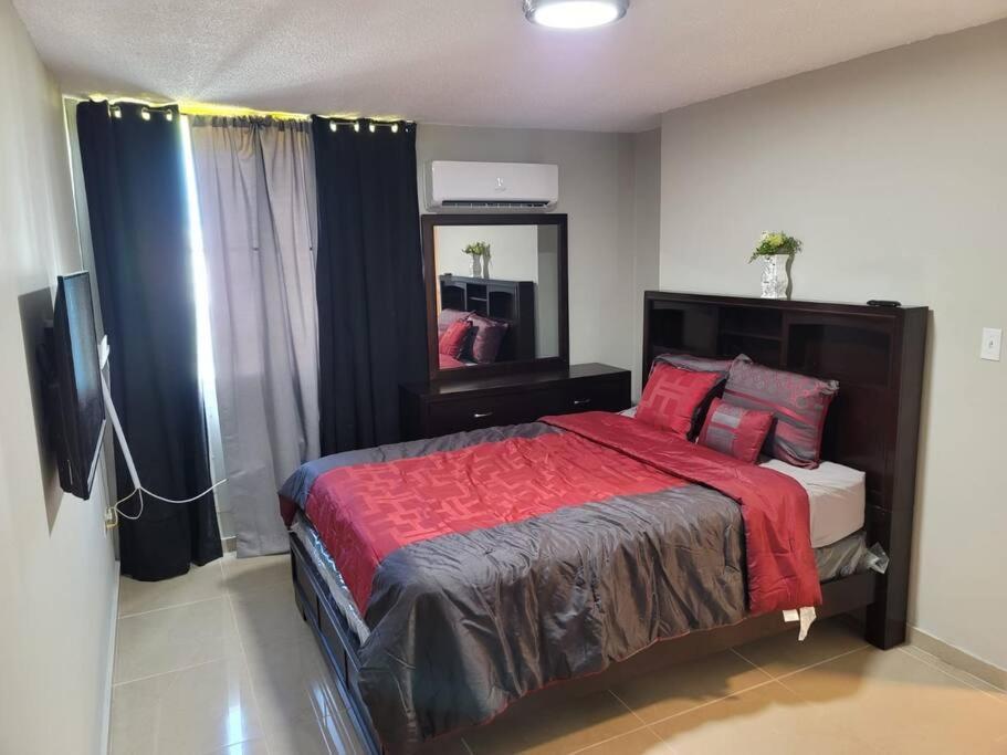 In San Juan, Coliseo Apartment