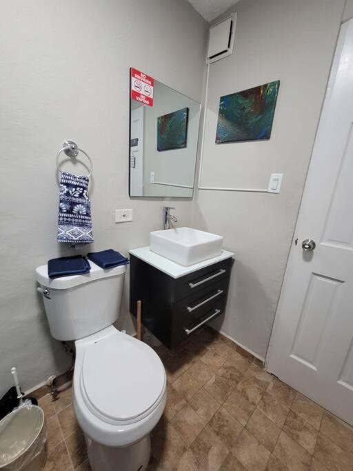In San Juan, Coliseo Apartment