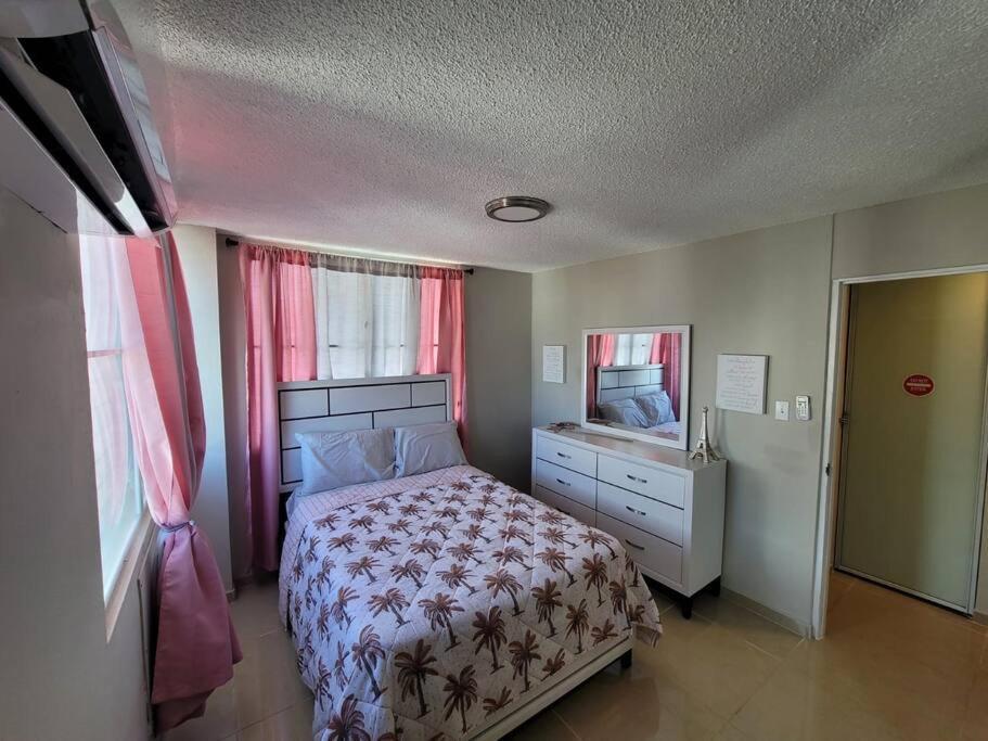 In San Juan, Coliseo Apartment