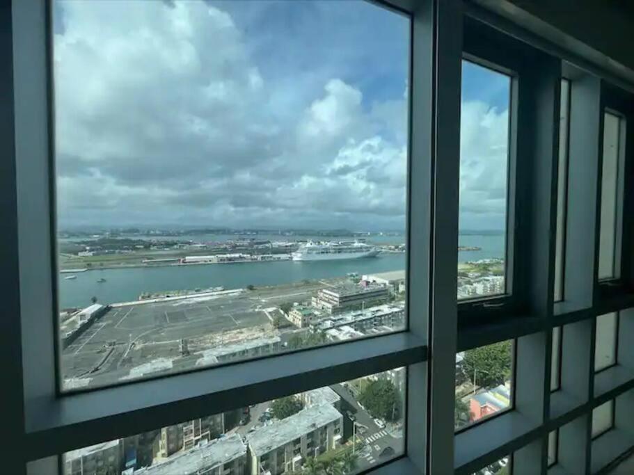 Great View Of Bay & Close The Apartment San Juan