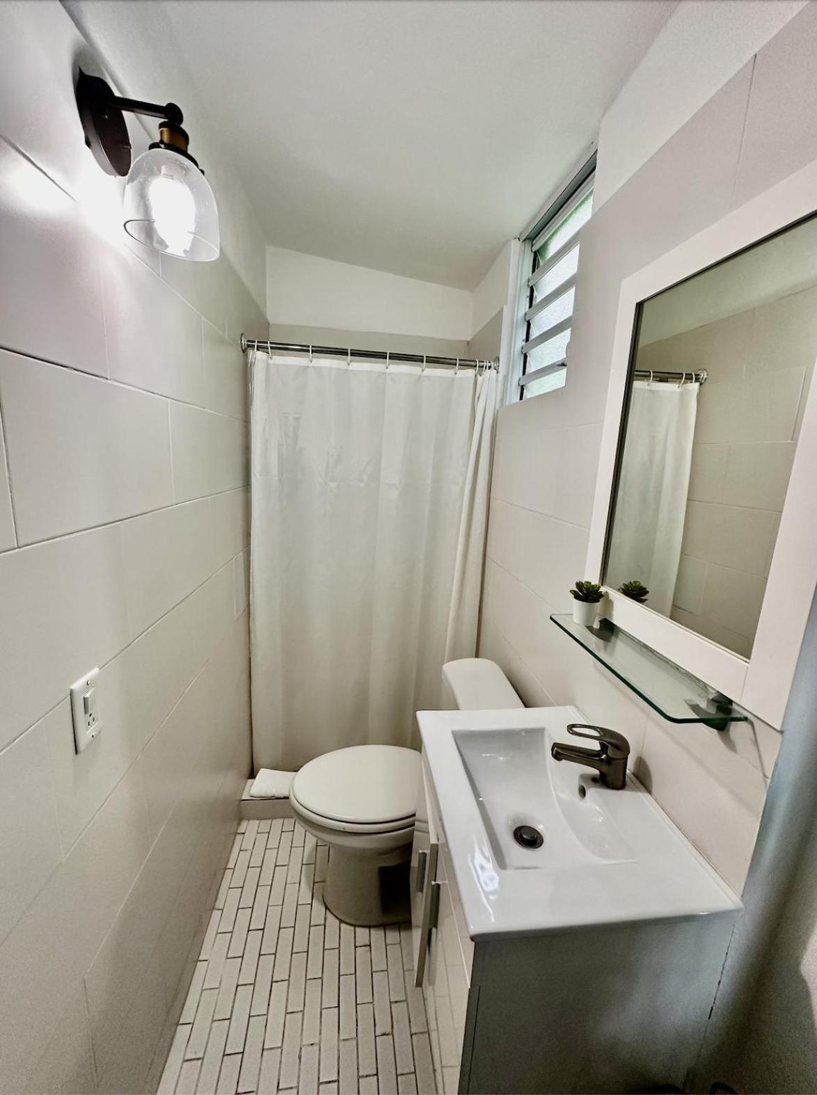 Apartment Centric Apt. In Elk.3 *
