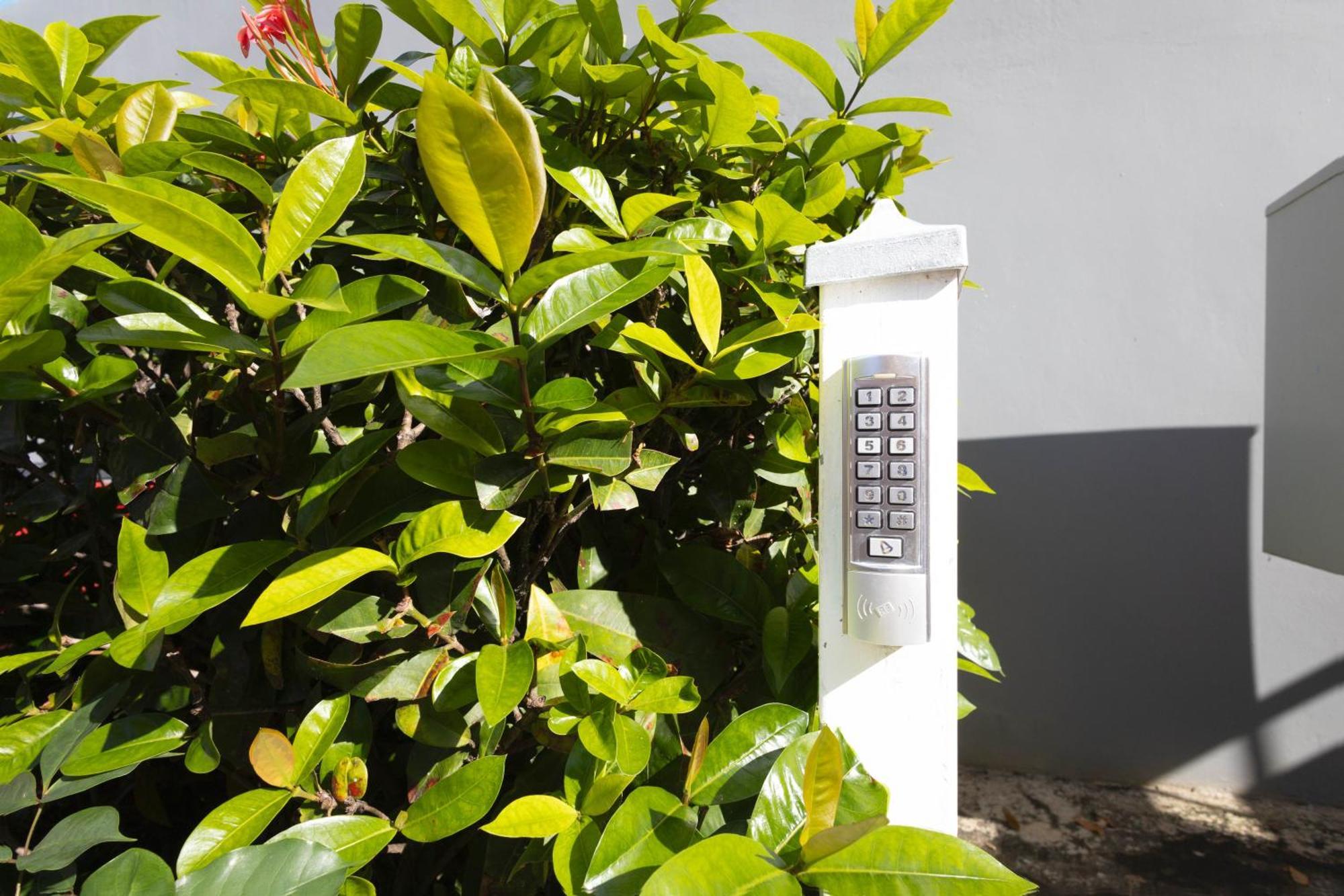 Hidden Gem In Miramar- Power Generator- Parking Apartment San Juan