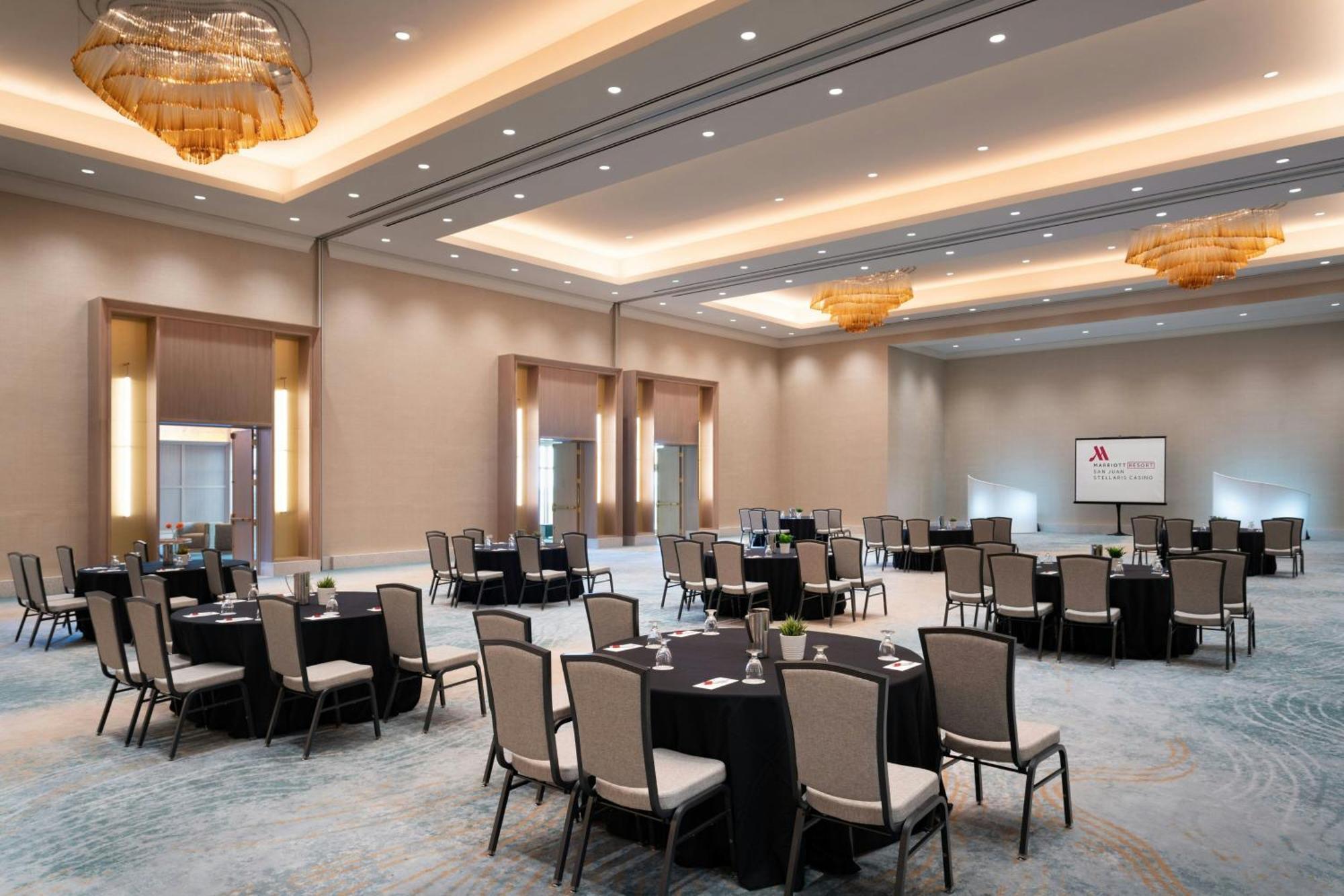 Marriott And Stellaris Casino Resort 4*