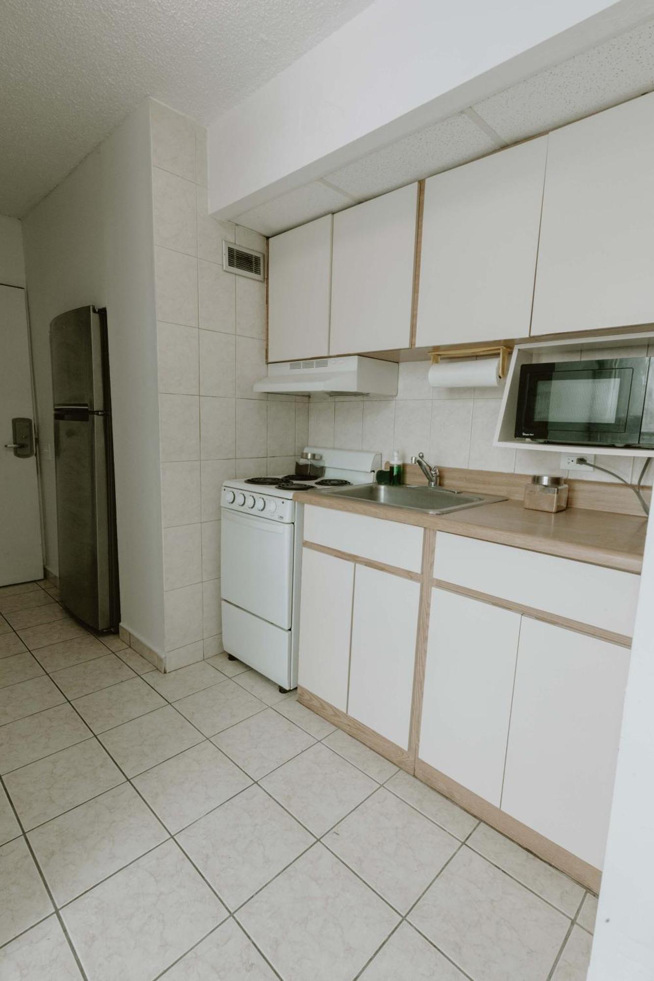 At Esj -king Bed & Access Holiday home San Juan