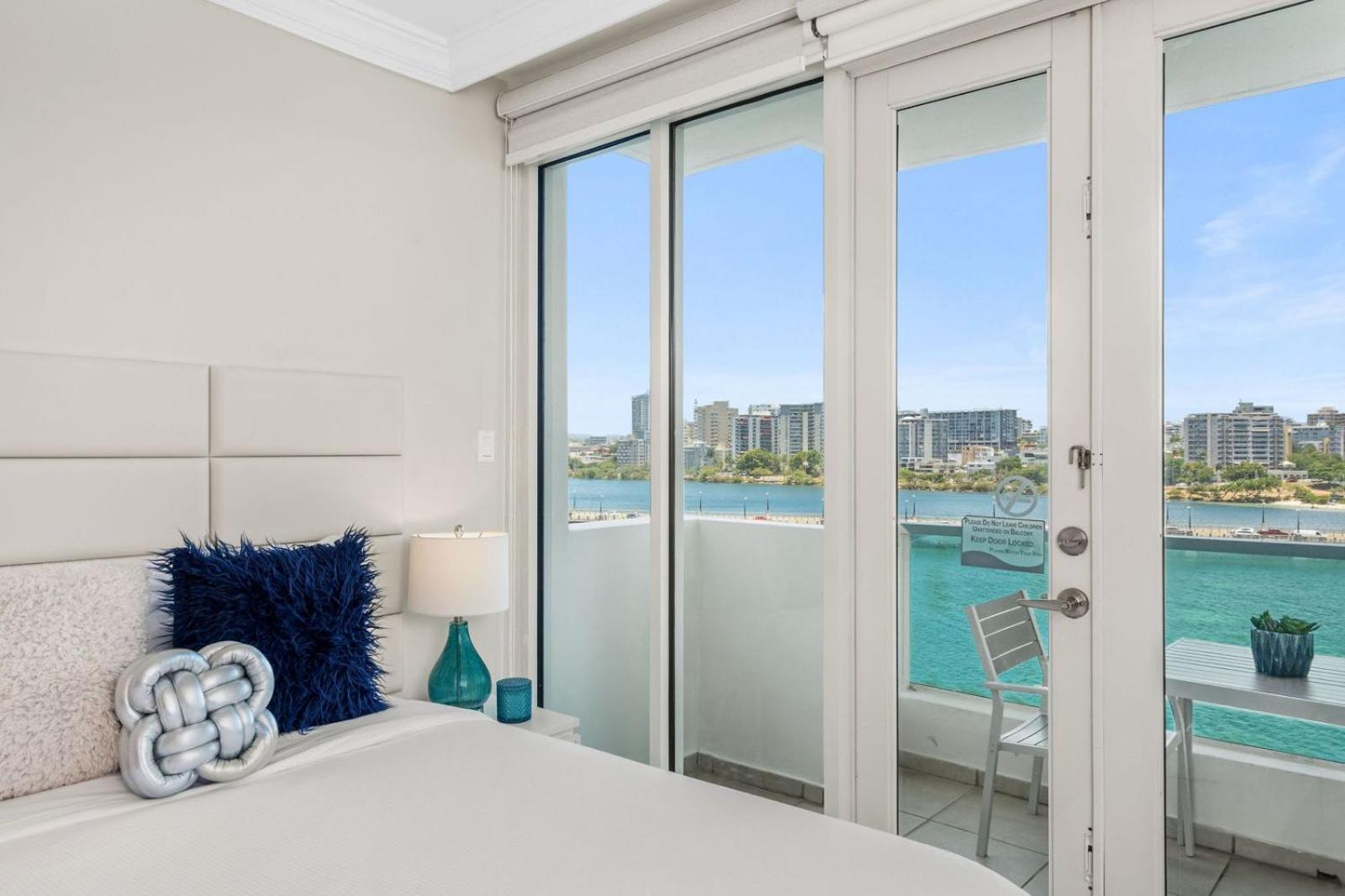 Apartment The Sunrise With Ocean View L 2 Queen Beds San Juan