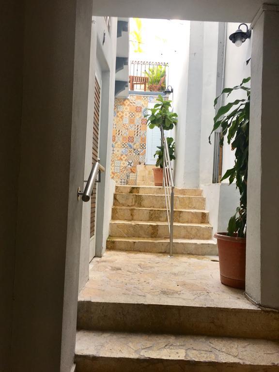 Casa Luna Guest house 2*