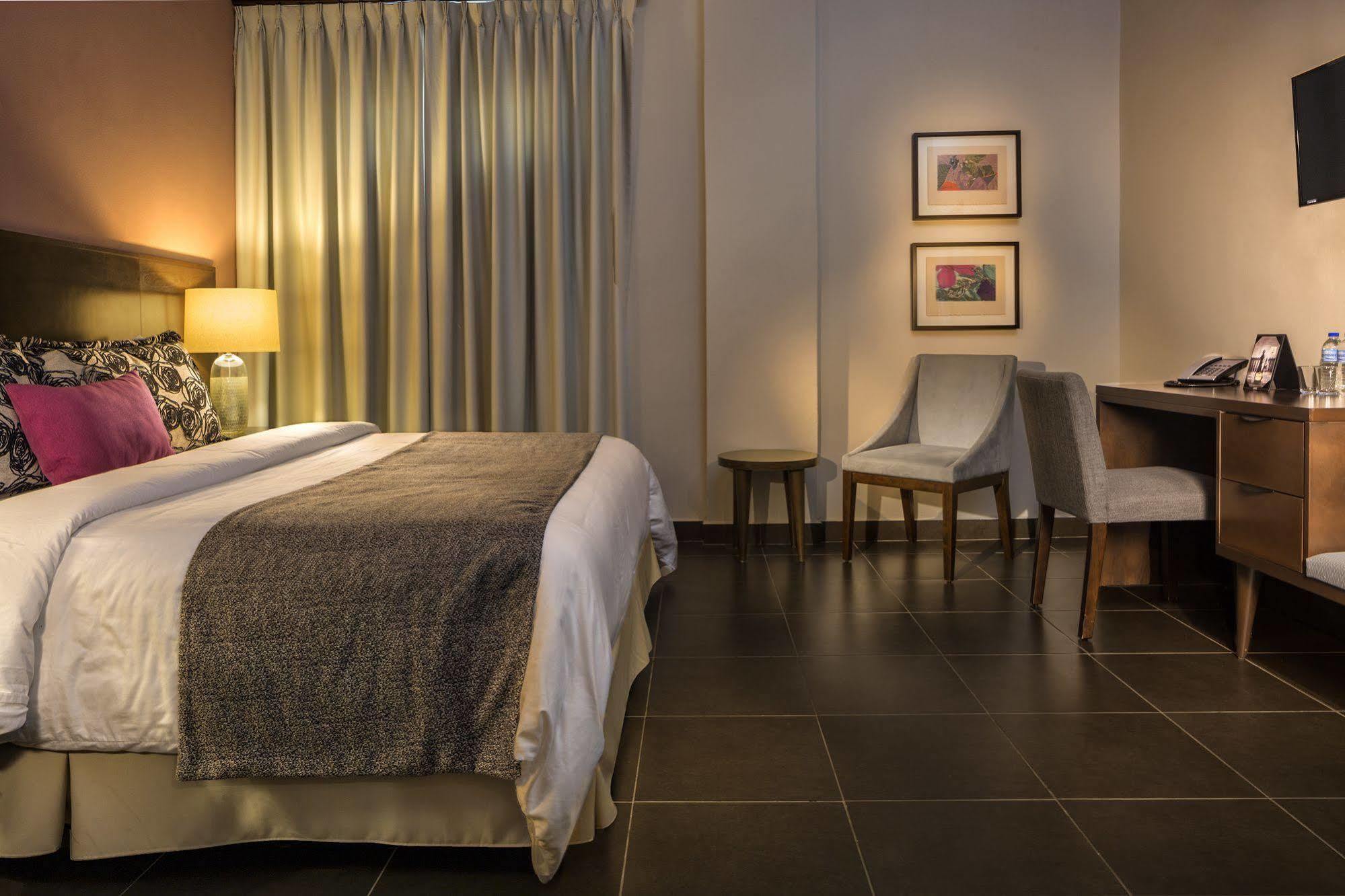 Hotel Decanter 3*
