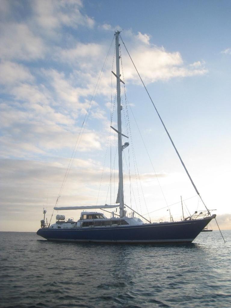 Serenity Boatel In *