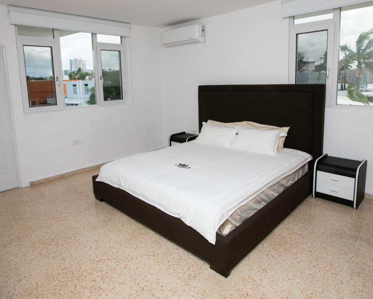 Guest house Beach House San Juan
