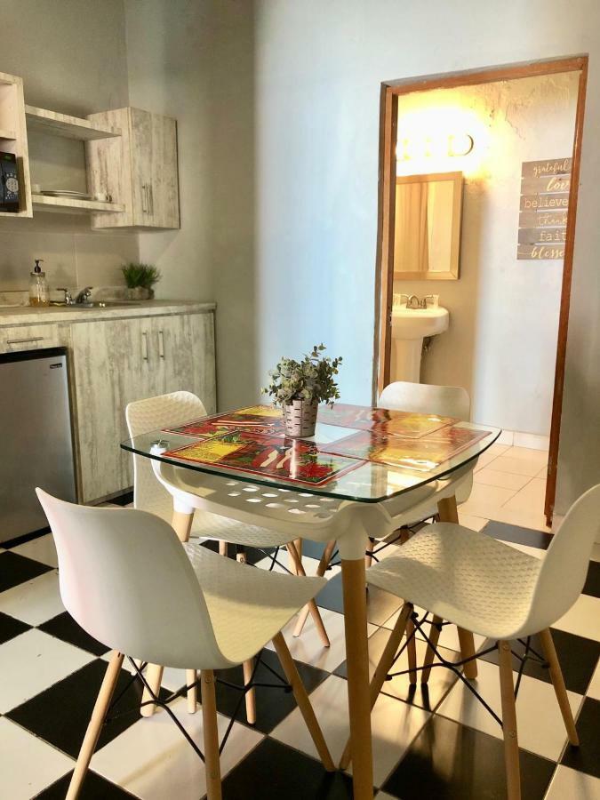Casa Luna Guest house 2*