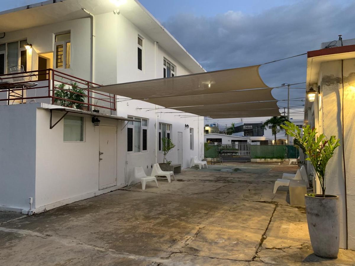 Guest house Beach House *